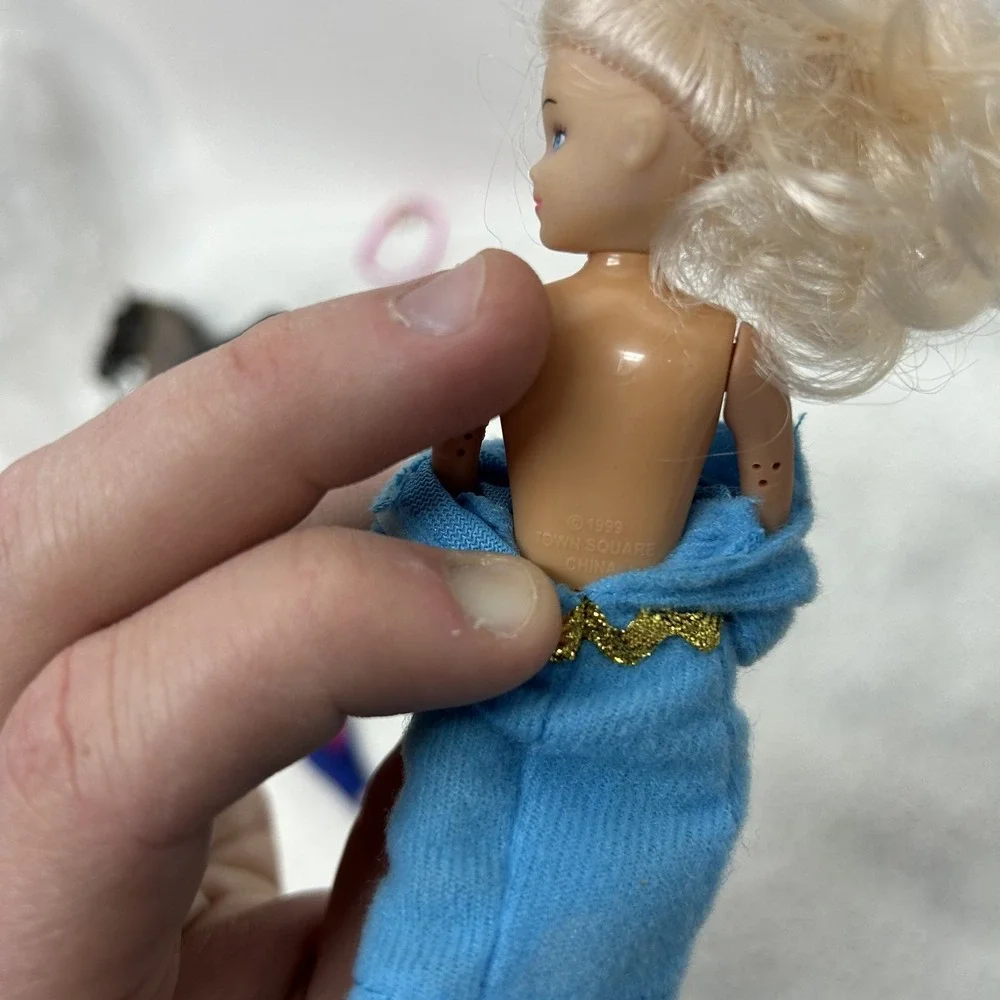 Dollhouse Woman Miniature Mother Blonde 1:12 Fashion Doll